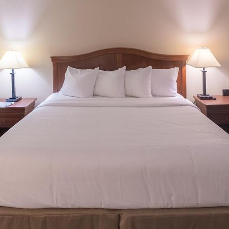 Cottonwood Suites Savannah Hotel&Conference Center Pooler Buitenkant foto