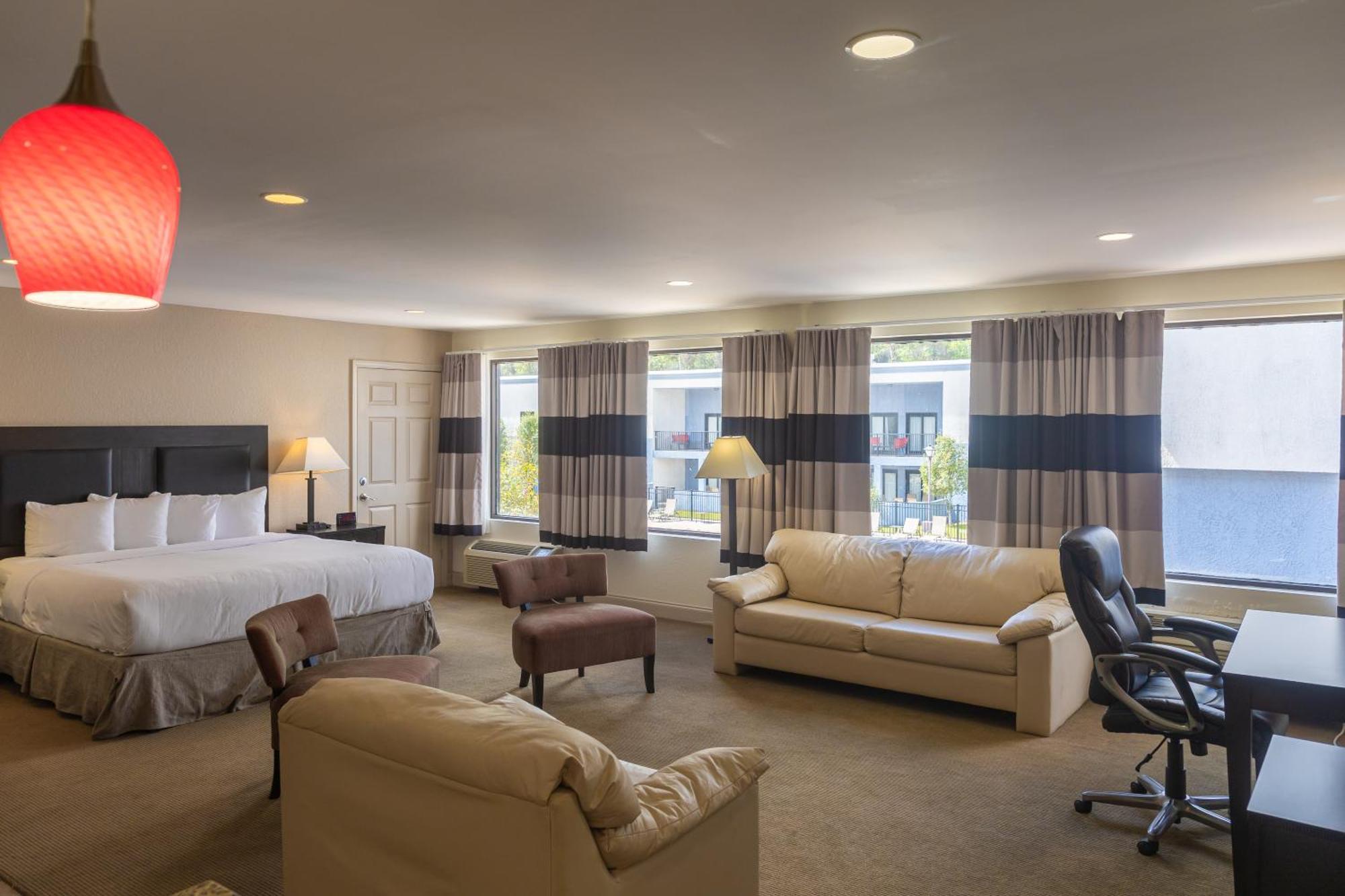 Cottonwood Suites Savannah Hotel&Conference Center Pooler Buitenkant foto