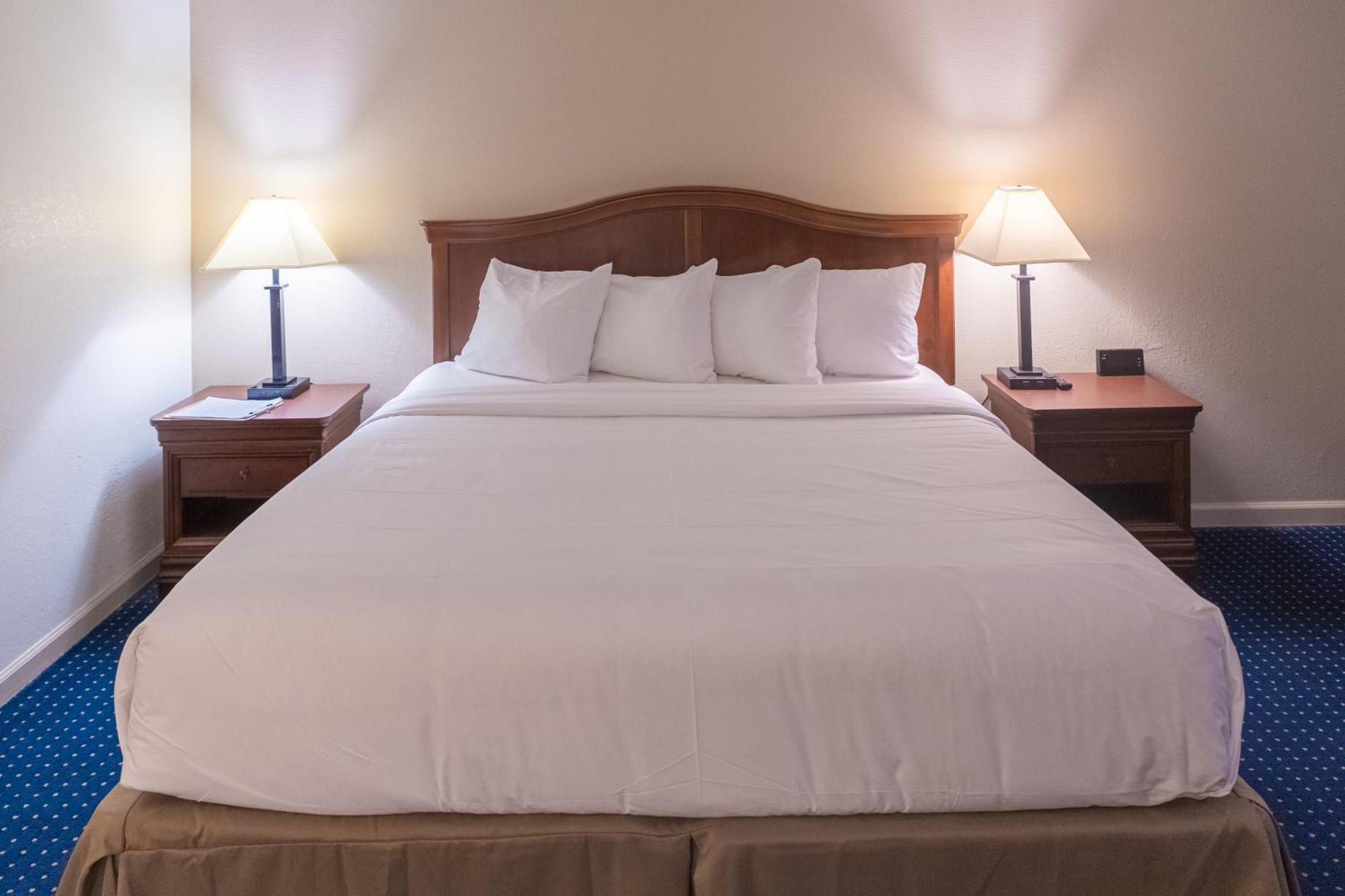 Cottonwood Suites Savannah Hotel&Conference Center Pooler Buitenkant foto